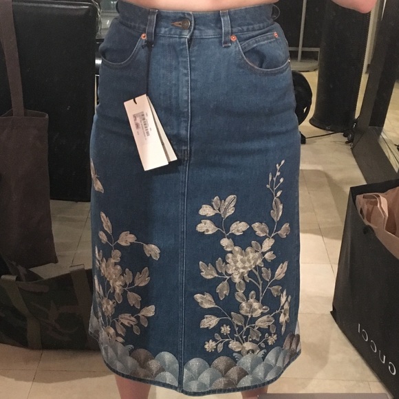 Gucci embroidered denim skirt size 38 new, rare - Picture 7 of 7